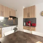 8 Personnes Apartman