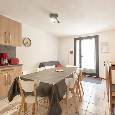 8 Personnes Апартаменты Гаварни